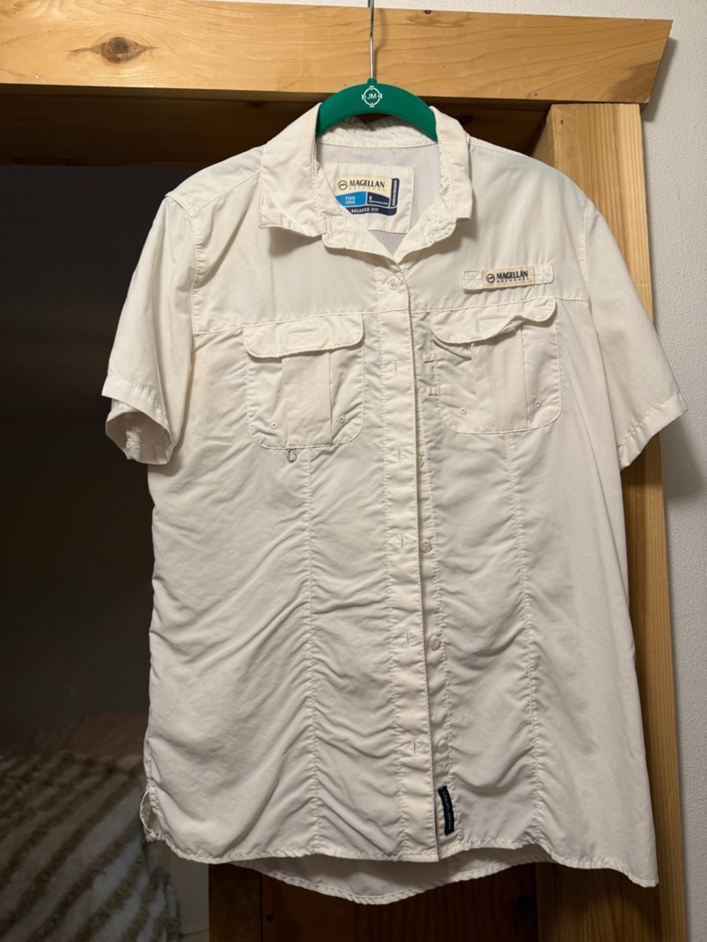 Magellan Outdoors Cream Short Sleeve Fishing Shirt